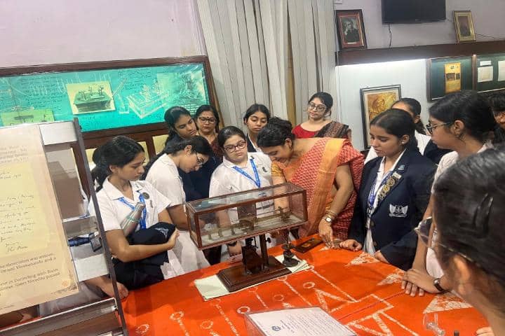 Bose Institute campus in Kolkata, West Bengal, India — photo 4