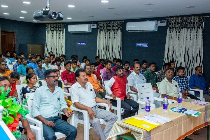 Pasumpon Muthuramalinga Thevar College, Madurai campus in Madurai, Tamil Nadu, India