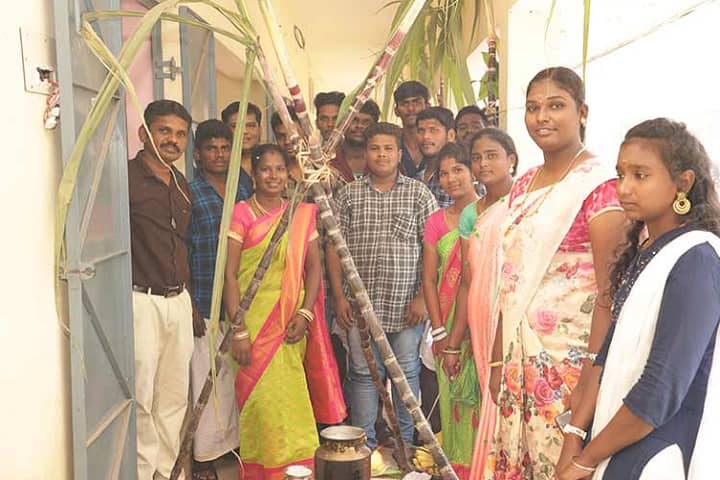 Pasumpon Muthuramalinga Thevar College campus in Madurai, Tamil Nadu, India — photo 2