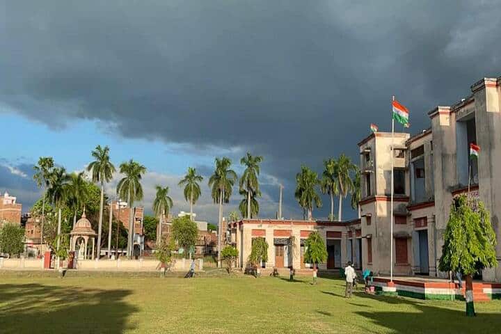 Madan Mohan Malaviya PG College campus in Deoria, Uttar Pradesh, India — photo 1