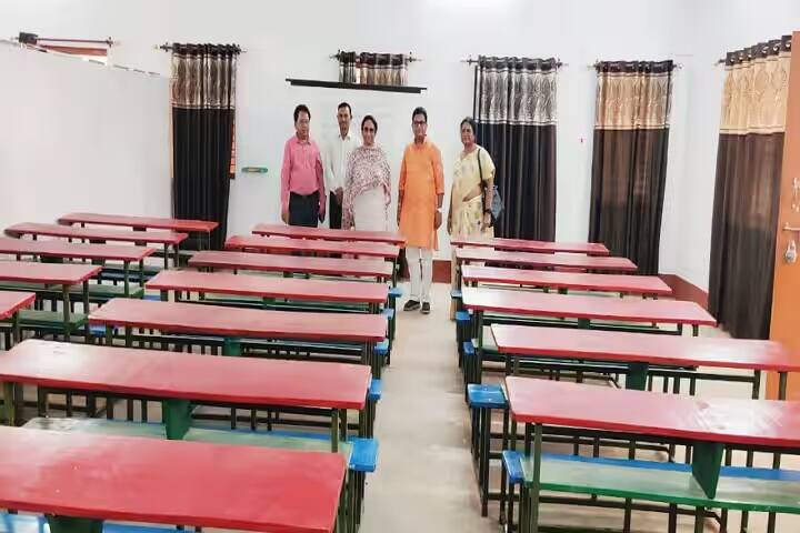 Madan Mohan Malaviya PG College campus in Deoria, Uttar Pradesh, India — photo 2