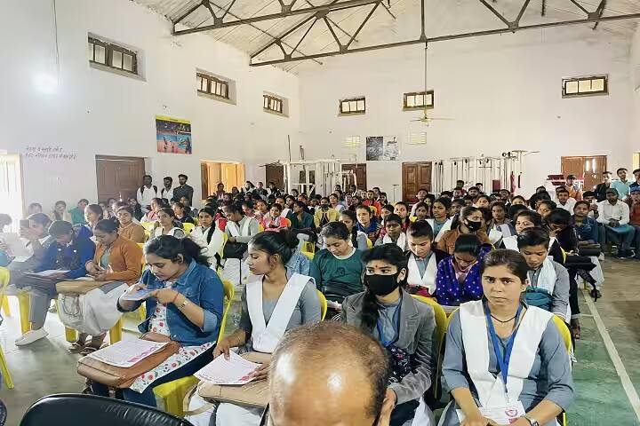 Madan Mohan Malaviya PG College campus in Deoria, Uttar Pradesh, India — photo 3