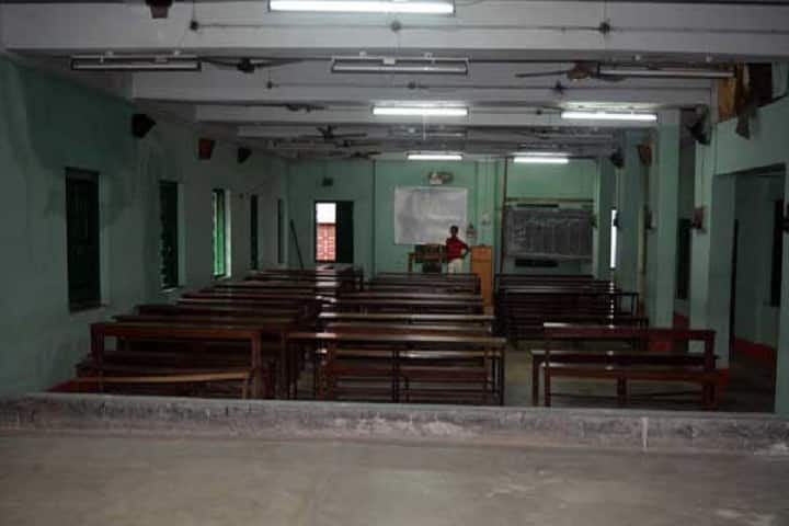 Calcutta Girls BT College campus in Kolkata, West Bengal, India — photo 5