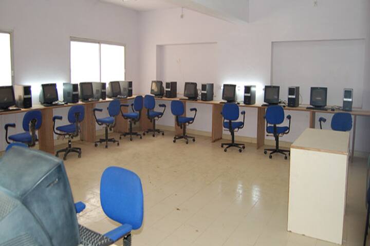 Dr SG Reddy Polytechnic campus in Bangalore, Karnataka, India — photo 4