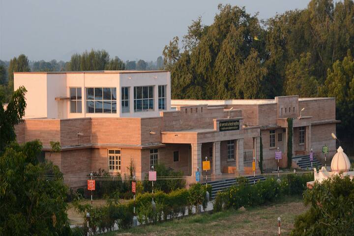 Shri Dhanraj ji Shri Chand ji Badamia College of Professional Studies campus in Pali, Rajasthan, India — photo 1