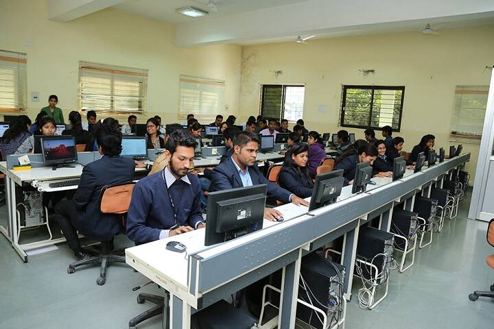 Sapphire Institute of Management campus in Indore, Madhya Pradesh, India — photo 2