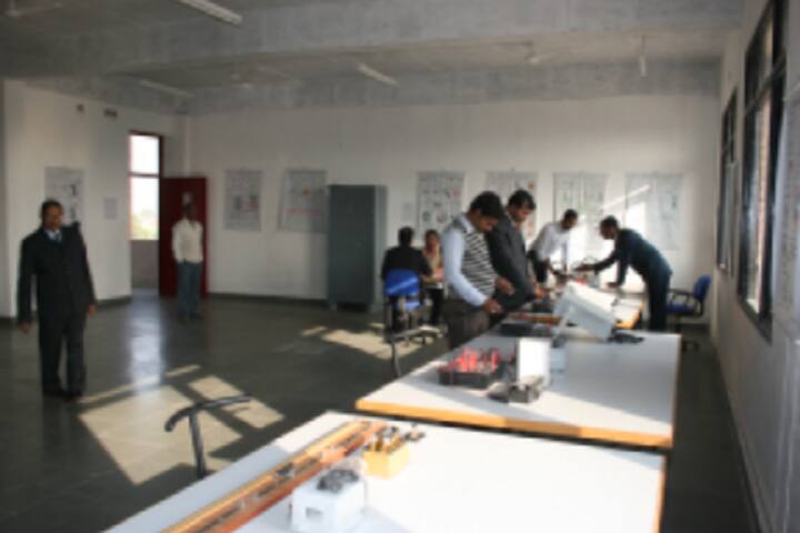 Vindhya Institute of Technology and Science campus in Allahabad, Uttar Pradesh, India — photo 4