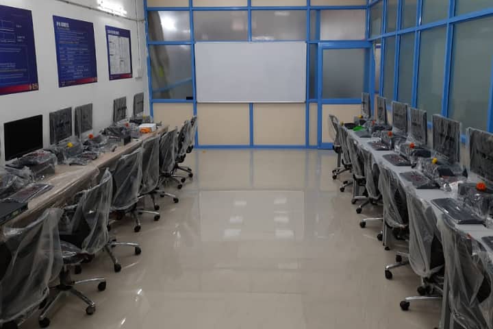 Karnataka German Technical Training Institute campus in Kalaburagi, Karnataka, India — photo 5