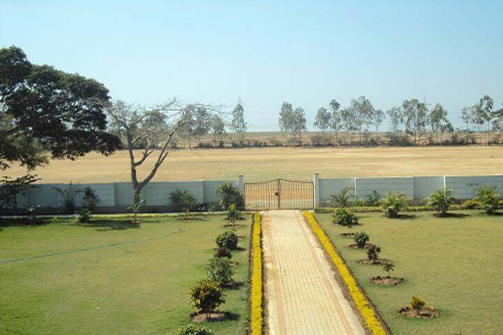 KLE Society's Gudleppa Hallikeri College campus in Haveri, Karnataka, India — photo 4