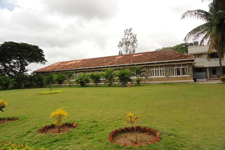 KLE Society's Gudleppa Hallikeri College campus in Haveri, Karnataka, India — photo 6