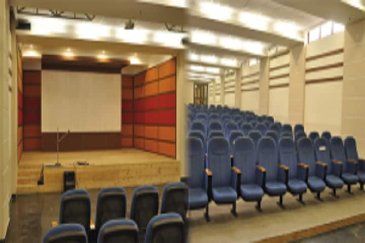 IILM Institute for Business and Management campus in Gurgaon, Haryana, India — photo 4