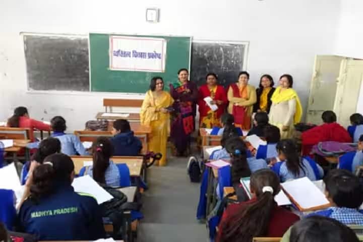 Government Home Science College campus in Hoshangabad, Madhya Pradesh, India — photo 3