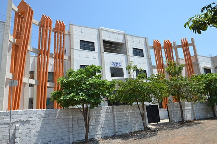 Dr JJ Magdum College of Engineering campus in Jaysingpur, Maharashtra, India — photo 5