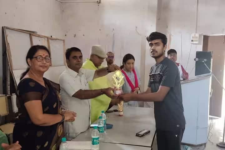 Sri Sudrishti Baba Post Graduate College campus in Ballia, Uttar Pradesh, India — photo 6