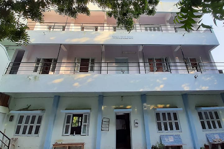 Maharshi Patanjali Institute for Yoga Naturopathy Education and Research campus in Jamnagar, Gujarat, India — photo 2