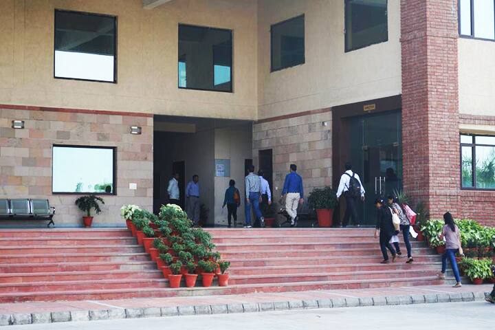 Shree Ganpati Institute of Technology campus in Lakhan, Uttar Pradesh, India — photo 3