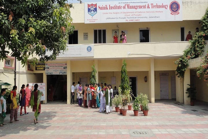 Sainik Institute of Management and Technology campus in Hoshiarpur, Punjab, India — photo 1