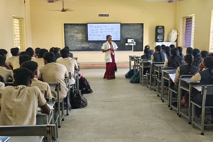GRD College of Pharmacy campus in Thiruvallur, Tamil Nadu, India — photo 2
