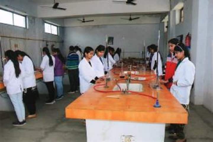 Dayanand Mahila Mahavidyalaya campus in Kurukshetra, Haryana, India — photo 3