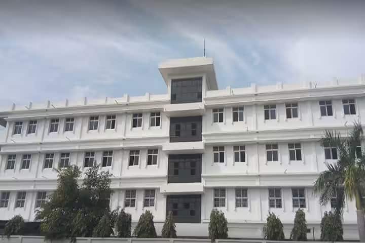 Adarsh Janta Mahavidyalaya campus in Mirzapur, Uttar Pradesh, India — photo 3