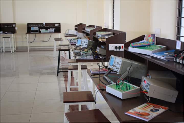 JNTUH College of Engineering campus in Sangareddy, Telangana, India — photo 3
