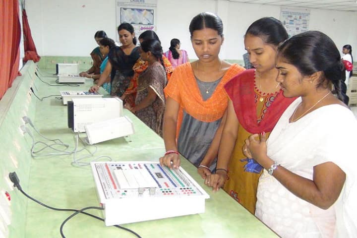 Dhanalakshmi Srinivasan Engineering College campus in Perambalur, Tamil Nadu, India — photo 3