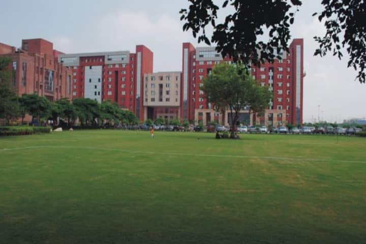 Amity School of Engineering and Technology campus in Noida, Uttar Pradesh, India — photo 1
