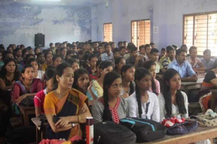 Tufanganj Mahavidyalaya campus in Tufanganj, West Bengal, India — photo 5