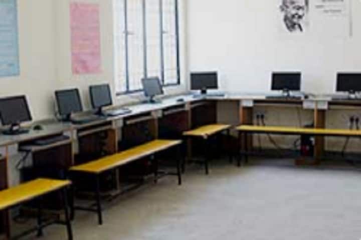 Mahatma Gandhi Shati Smarak Mahavidyalaya campus in Ghazipur, Uttar Pradesh, India — photo 2
