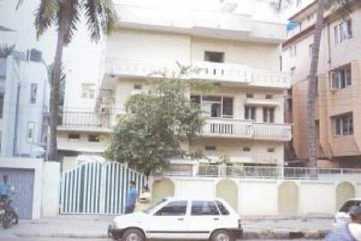 Vivekananda Degree College for Women campus in Bangalore, Karnataka, India — photo 2