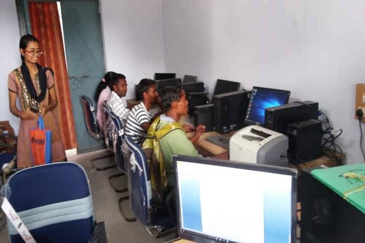 Kotshila Mahavidyalaya campus in Medinipur, West Bengal, India — photo 4