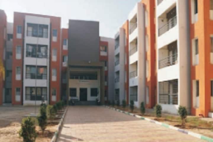 College of Agriculture campus in Bharuch, Gujarat, India — photo 2