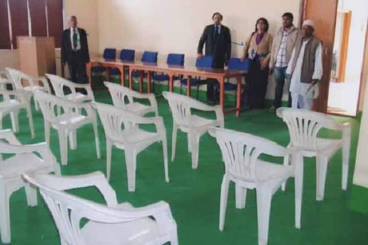Suryanath Mahavidyalaya campus in Chandauli, Uttar Pradesh, India — photo 4