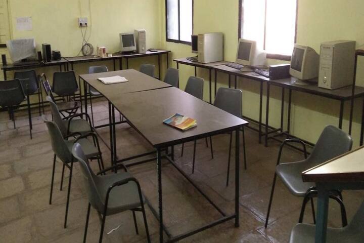 Bharat Mahavidyalaya campus in Solapur, Maharashtra, India — photo 5