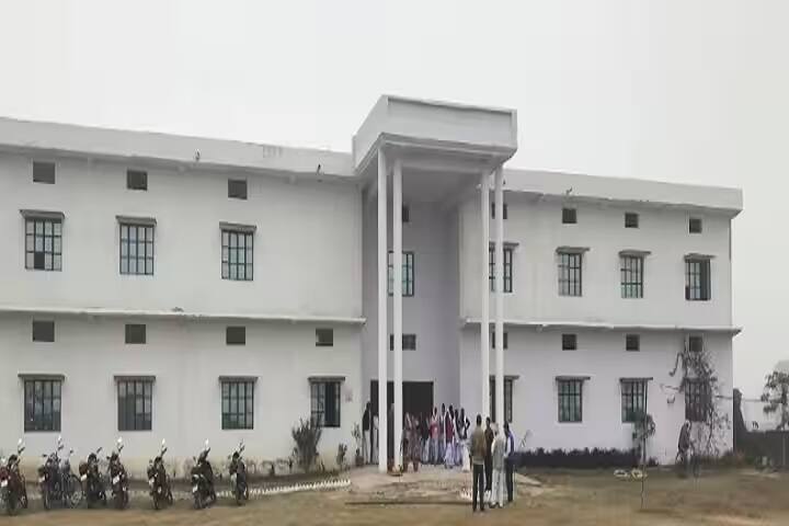 Sri Kishun College campus in Ballia, Uttar Pradesh, India — photo 1