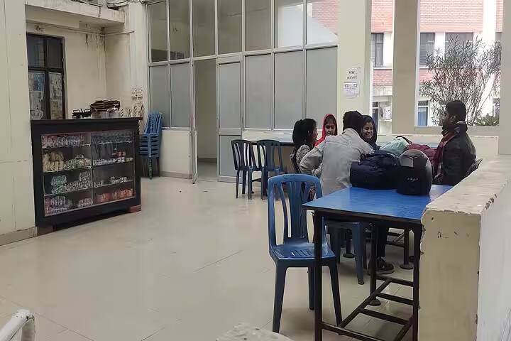 RSD Academy Girls Degree College campus in Moradabad, Uttar Pradesh, India — photo 4