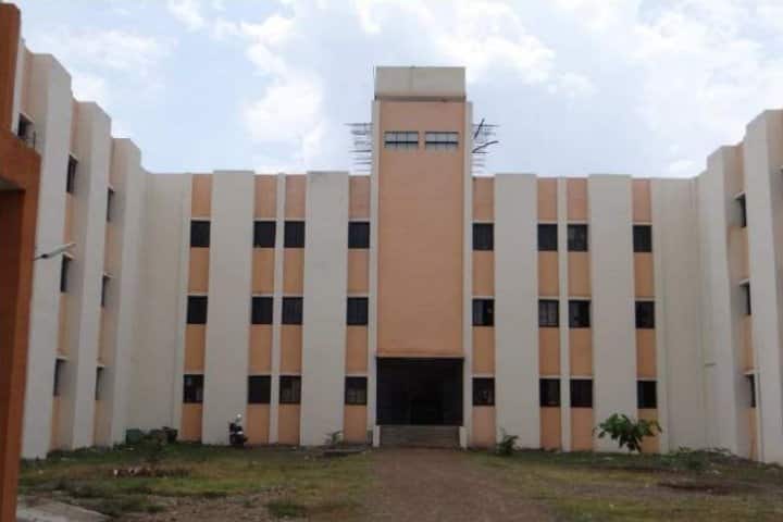 Punyashlok Ahilyadevi Holkar Solapur University campus in Solapur, Maharashtra, India — photo 3