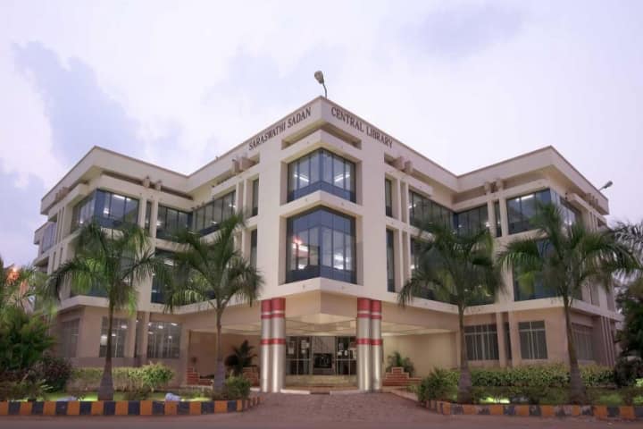SASTRA University Thanjavur campus in Thanjavur, Tamil Nadu, India — photo 3