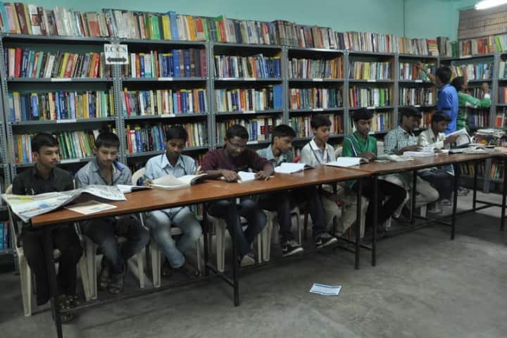 Vasavi Jnana Peetha First Grade College campus in Bangalore, Karnataka, India — photo 3