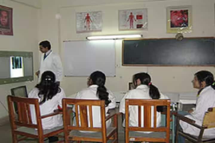 Nehru Homoeopathic Medical College and Hospital campus in New Delhi, Delhi, India — photo 2