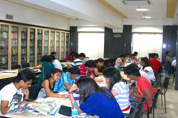 Mithibai College Mumbai campus in Mumbai, Maharashtra, India — photo 3