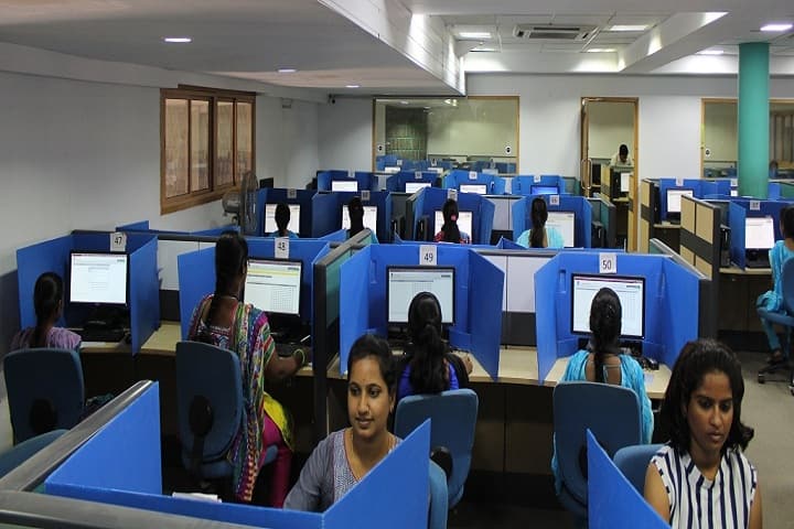 Rao Bahadur Y Mahabaleswarappa Engineering College campus in Ballari, Karnataka, India — photo 6
