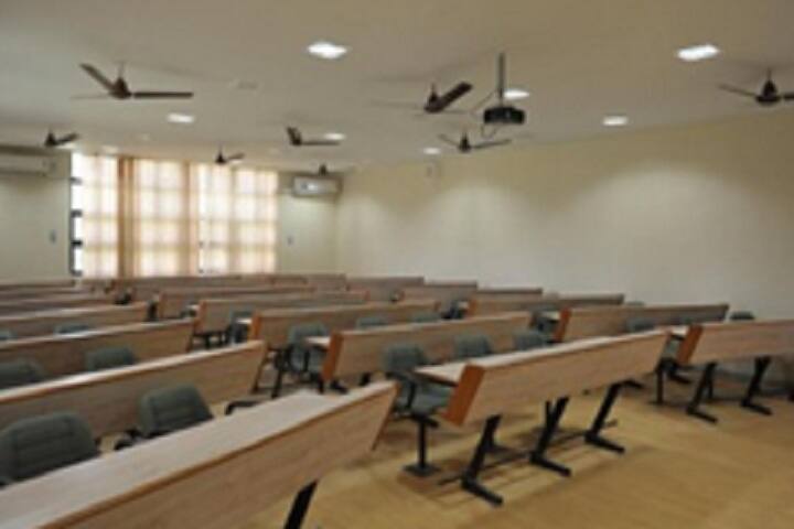 Ramanbhai Patel College of Pharmacy campus in Changa, Gujarat, India — photo 4