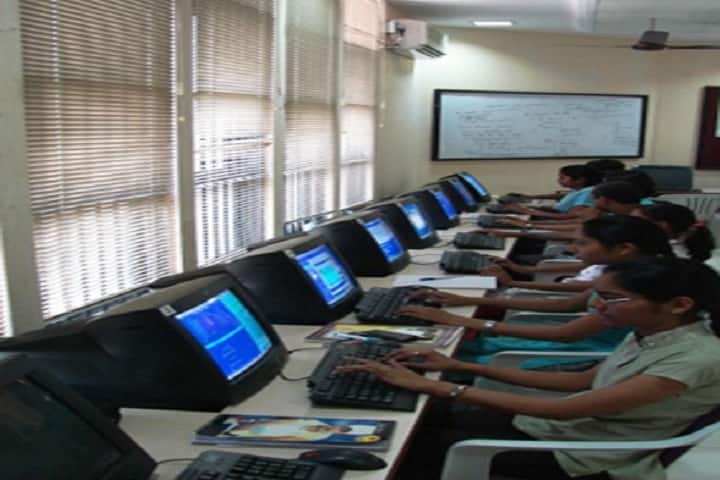 Ramanbhai Patel College of Pharmacy campus in Changa, Gujarat, India — photo 5