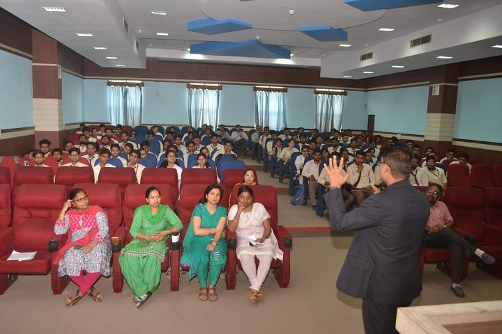 ITS College of Pharmacy campus in Muradnagar, Uttar Pradesh, India — photo 5