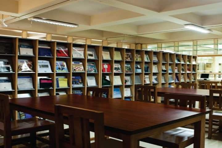 Sinhgad College of Pharmacy campus in Pune, Maharashtra, India — photo 4