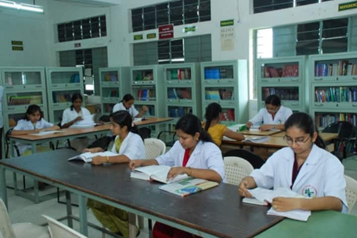 Guru Nanak College of Pharmacy campus in Nagpur, Maharashtra, India — photo 5