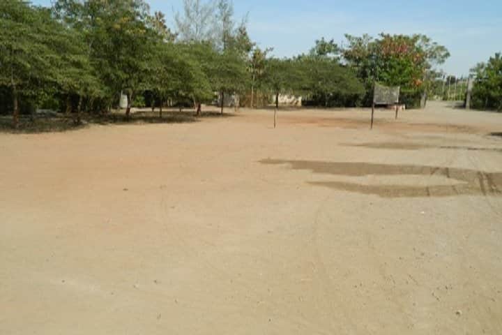 Savitribai College of Arts campus in Pimpalgaon Pisa, Maharashtra, India — photo 3