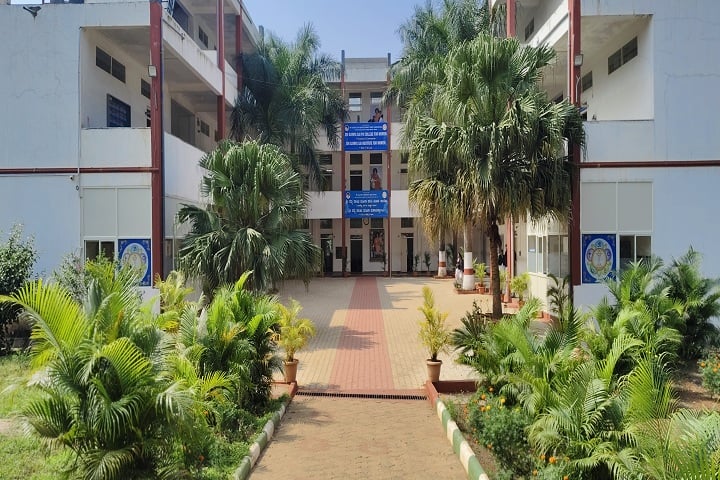 Shri Satya Sai Institute of Home Science for Women campus in Dharwad, Karnataka, India — photo 1