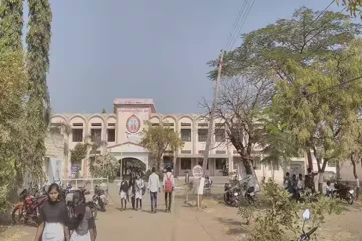 Shri Kumarswami Mahavidyalaya campus in Latur, Maharashtra, India — photo 1